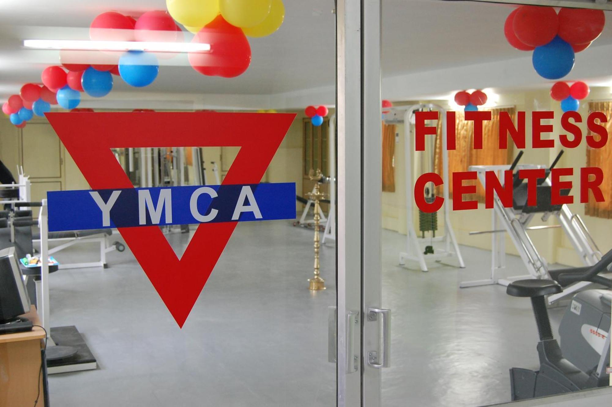 Ymca Program Centre 호텔 세일럼 외부 사진